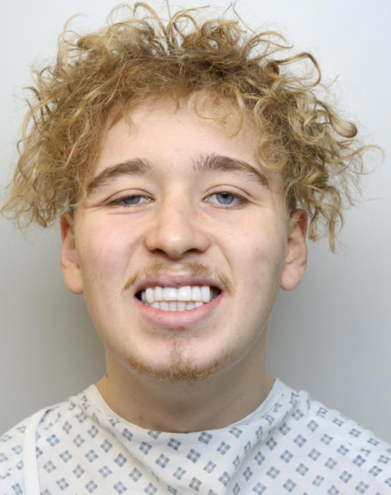 Robber jailed for ‘terrifying’ phone muggings of teenage boys on Tube